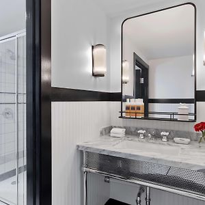 Junior King Suite